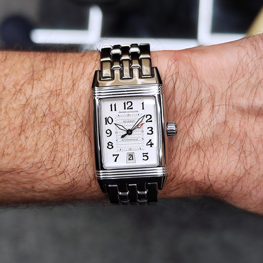 Jaeger LeCoultre Reverso Gran'Sport Automatic White Dial 2005 – am Handgelenk, Vorderansicht