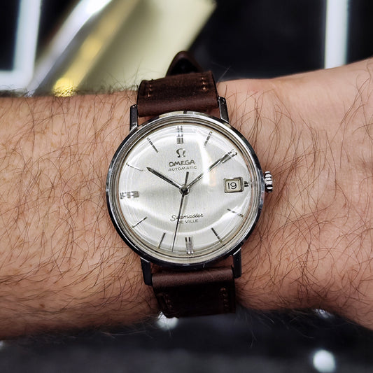 Omega Seamaster De Ville Automatic Steel Silver Dial Linen 1963 Serviced 10/2026 – Am Handgelenk getragen