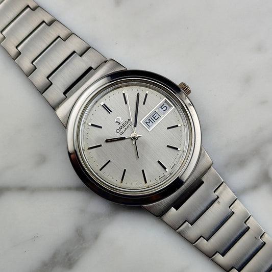 Omega Classic France Day-Date Quartz 1975 Silber Ref. 196.0058