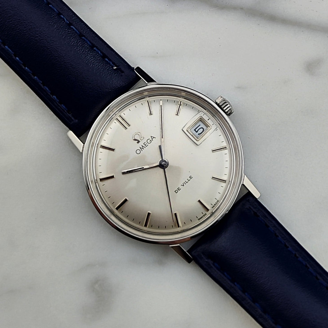 Omega De Ville Date Silber Zifferblatt Serviced Ref. 136.019