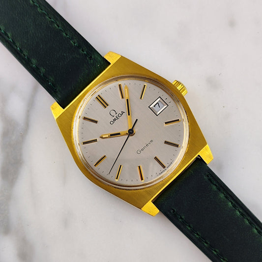 Omega Genéve Ref. 136.0049 Gold White Dial 1972 – Vintage Dresswatch mit Originalglas & grünem Lederband