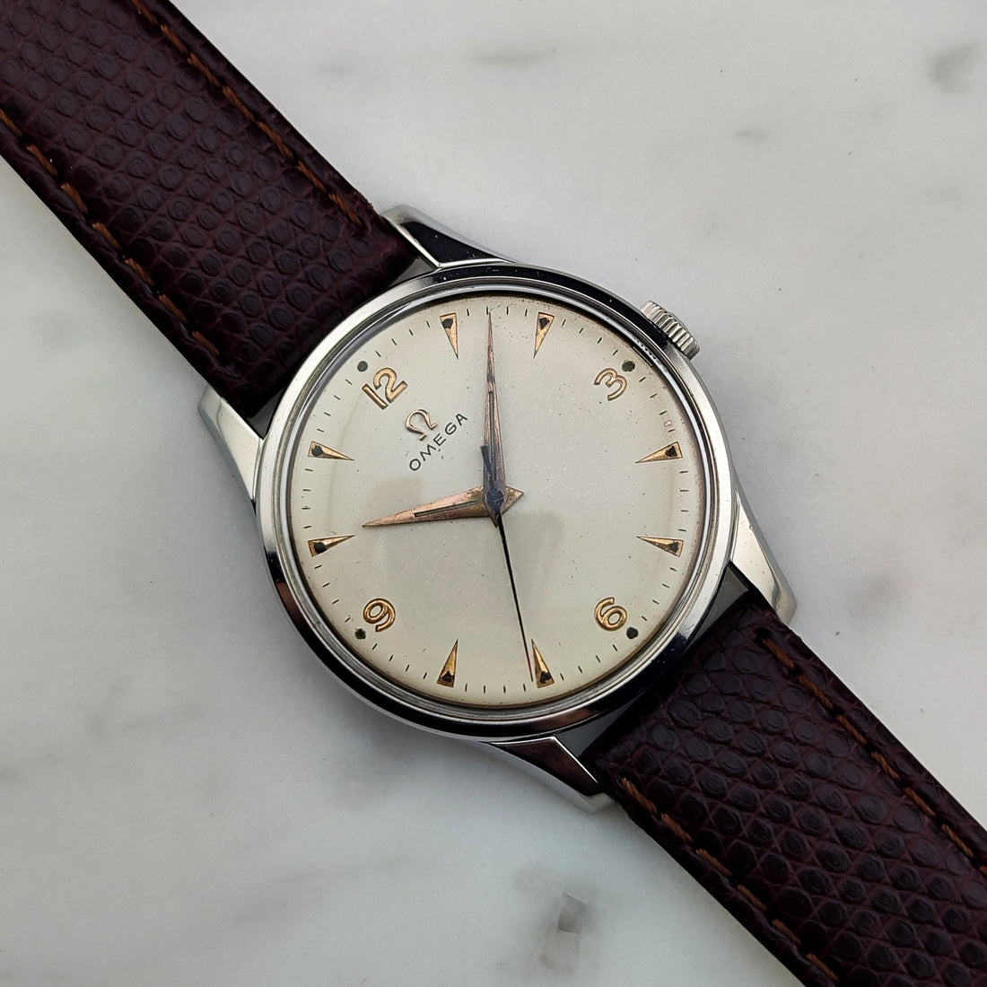 Omega Genève White Numbers Dial 1954 Ref. 2810-3 Vintage