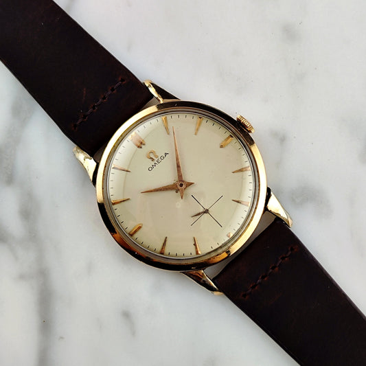 Omega Jumbo Ref. 2501 Gold/Rosé White Dial 1954 – Vintage Oversize Dresswatch 38mm