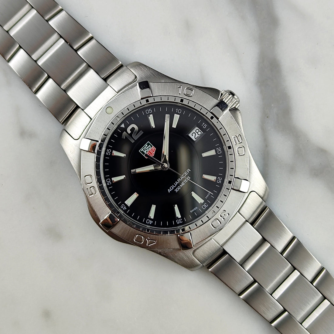 TAG Heuer Aquaracer Date Black Dial 300M Ref. WAF1110 – Sportliche Eleganz für Alltag und Abenteuer