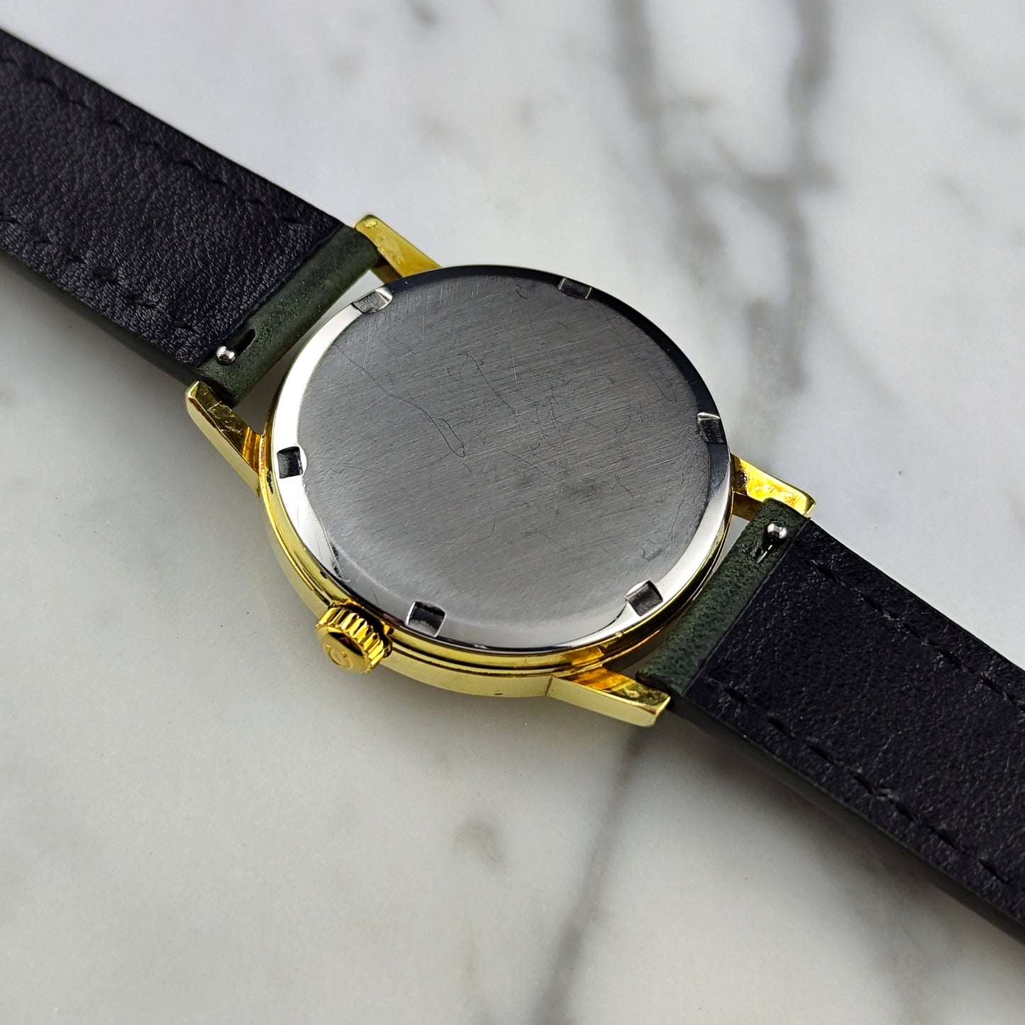 OMEGA Genéve Gold Sunburst Dial 1971 [REF. 136.0098]