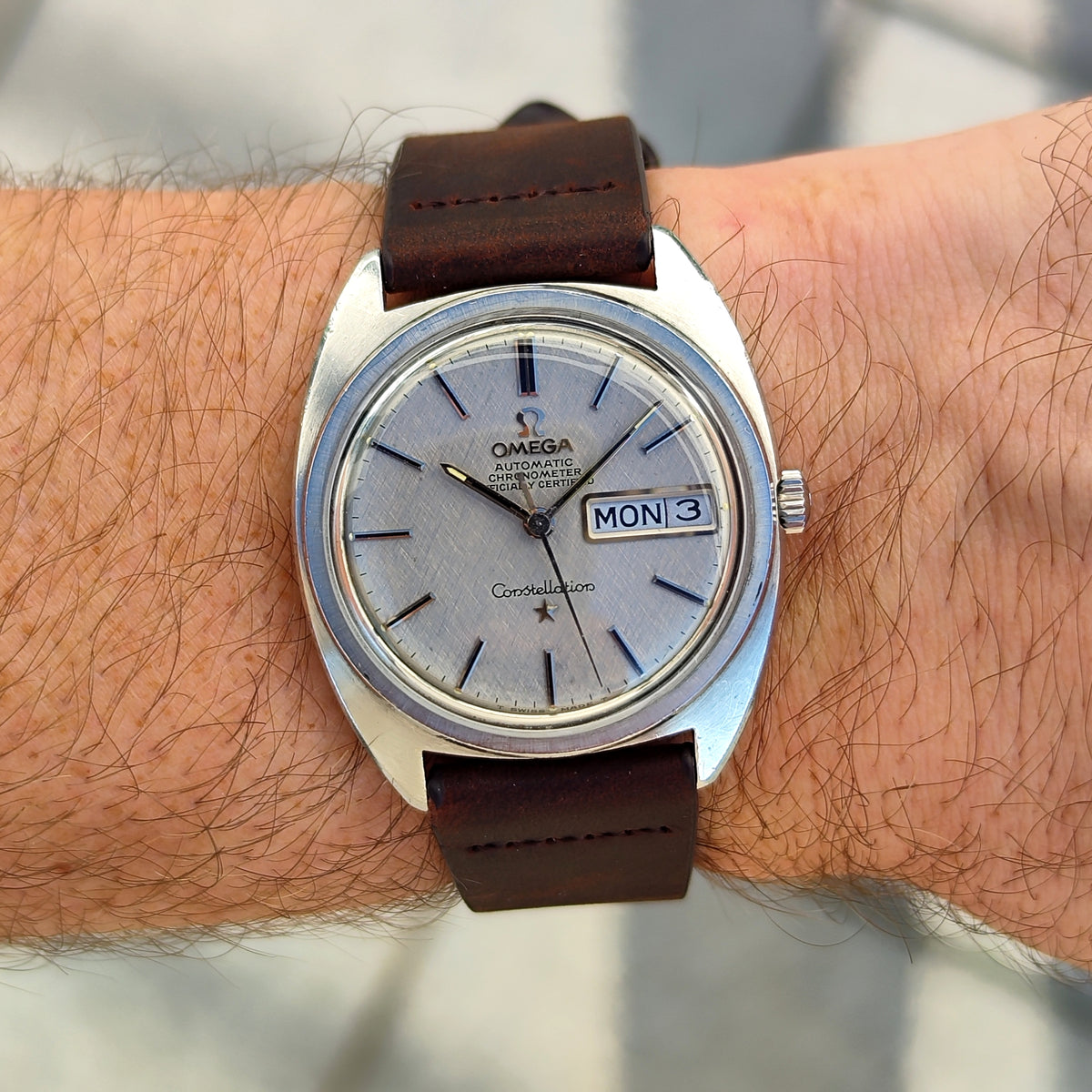 Omega Constellation C-Shape Linen Dial German Day-Date 1968 [REF. 168.019]