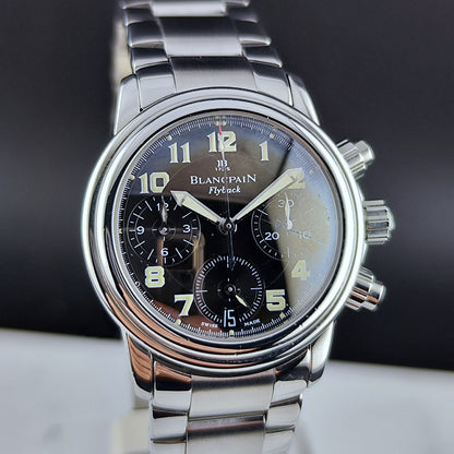 BlancPain Leman Flyback Chronograph Automatic Black Dial – Vorderansicht mit Zifferblatt
