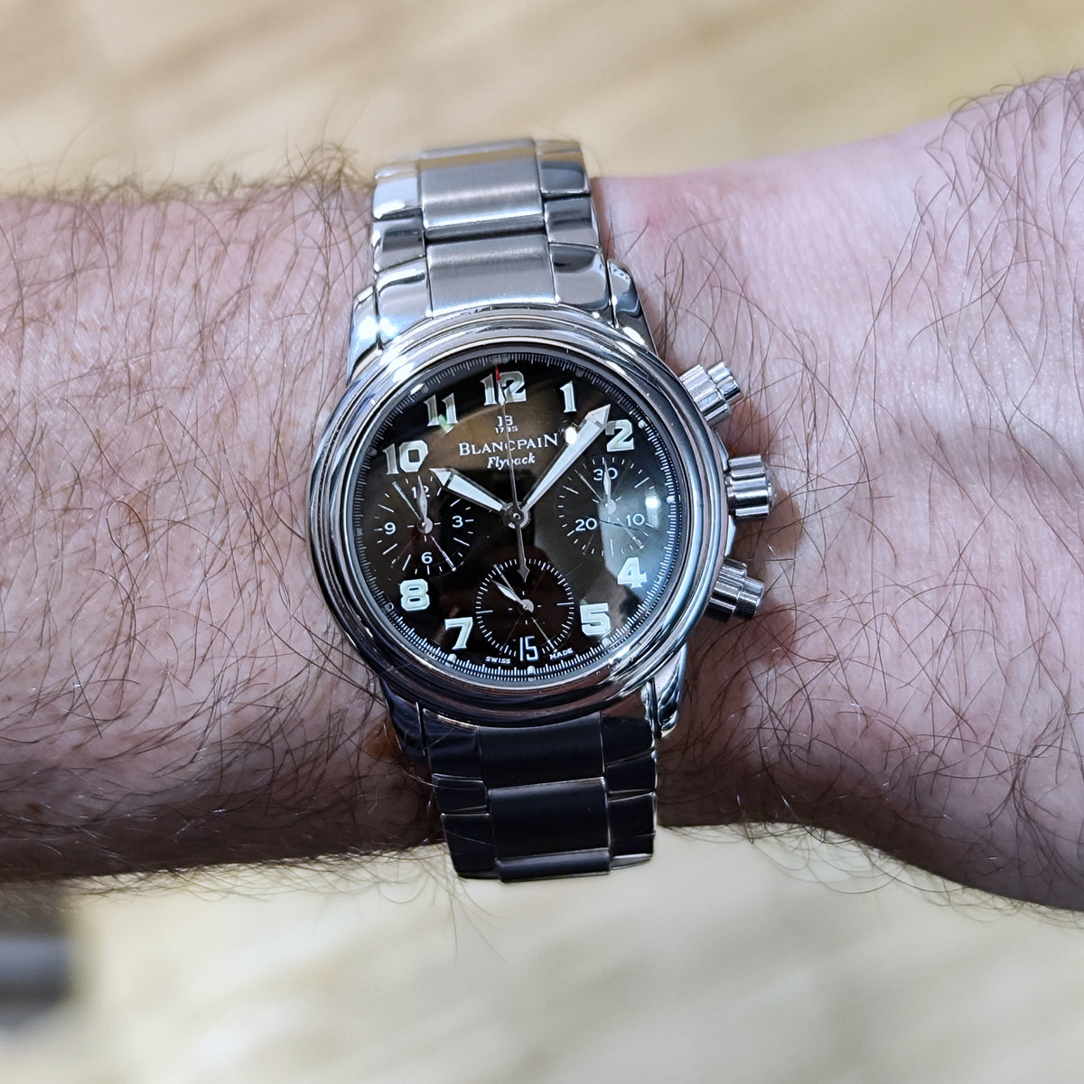 BlancPain Leman Flyback Chronograph Automatic Black Dial – Am Handgelenk mit Metallband