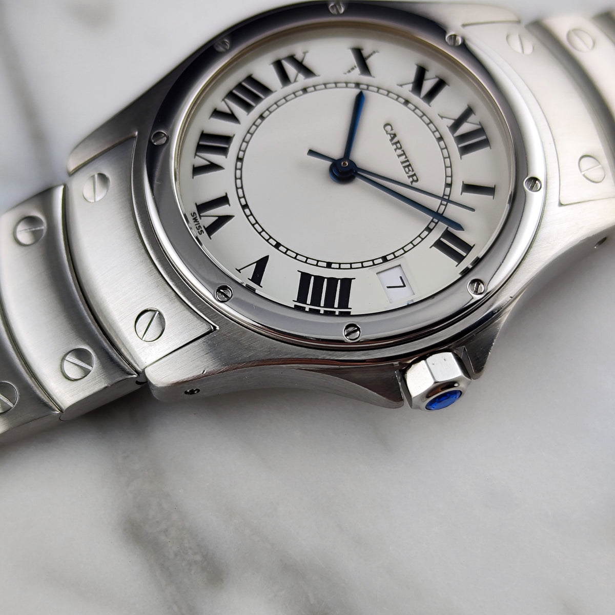 Cartier Santos Ronde Automatic White Dial 2004 with box Serviced 10/2026 – Seitenansicht mit Krone und Zifferblatt