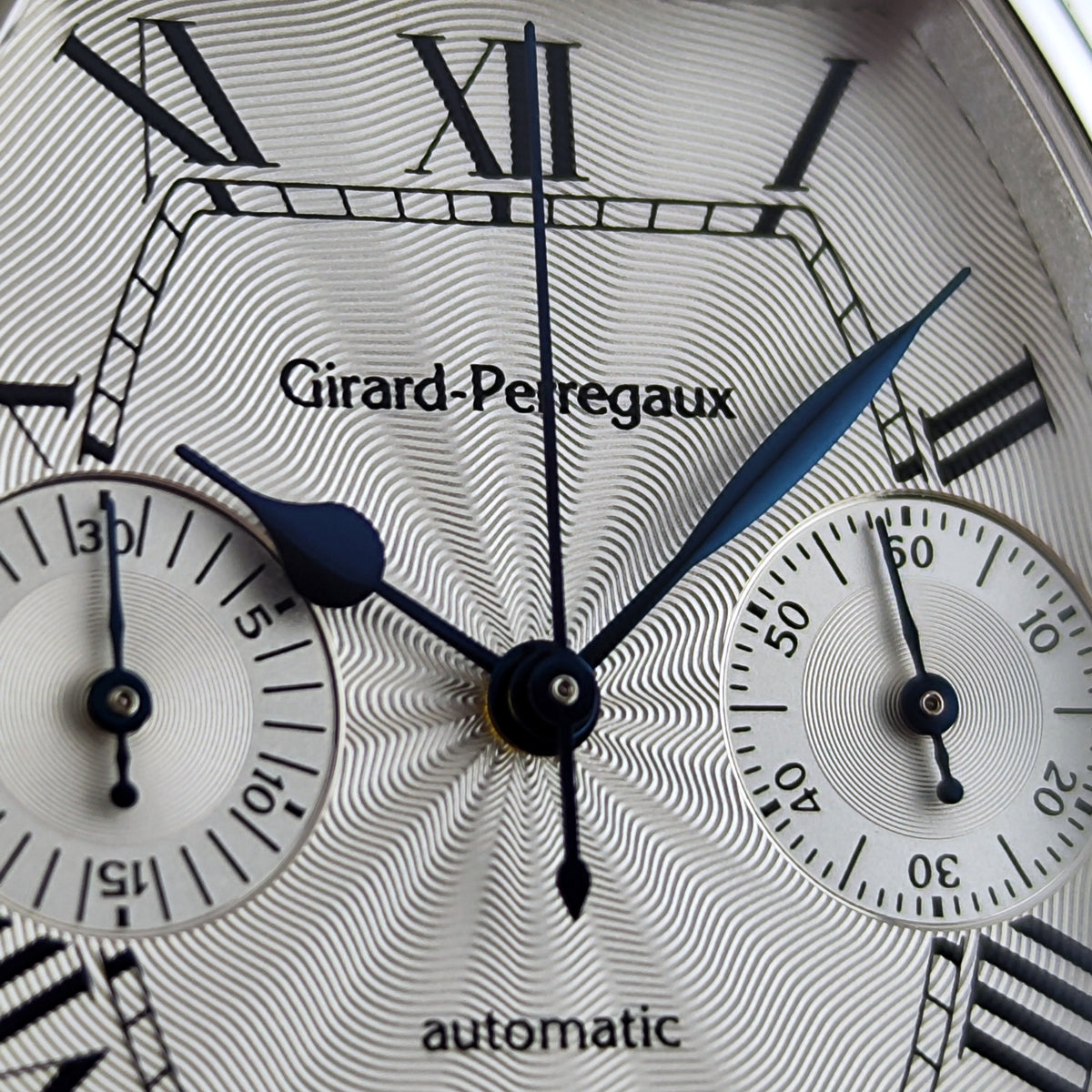 Girard Perregaux Richeville Chronograph Automatic White Dial 1997 – Zifferblatt in Nahaufnahme mit Subdials
