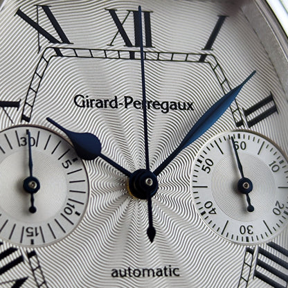 Girard Perregaux Richeville Chronograph Automatic White Dial 1997 – Zifferblatt in Nahaufnahme mit Subdials