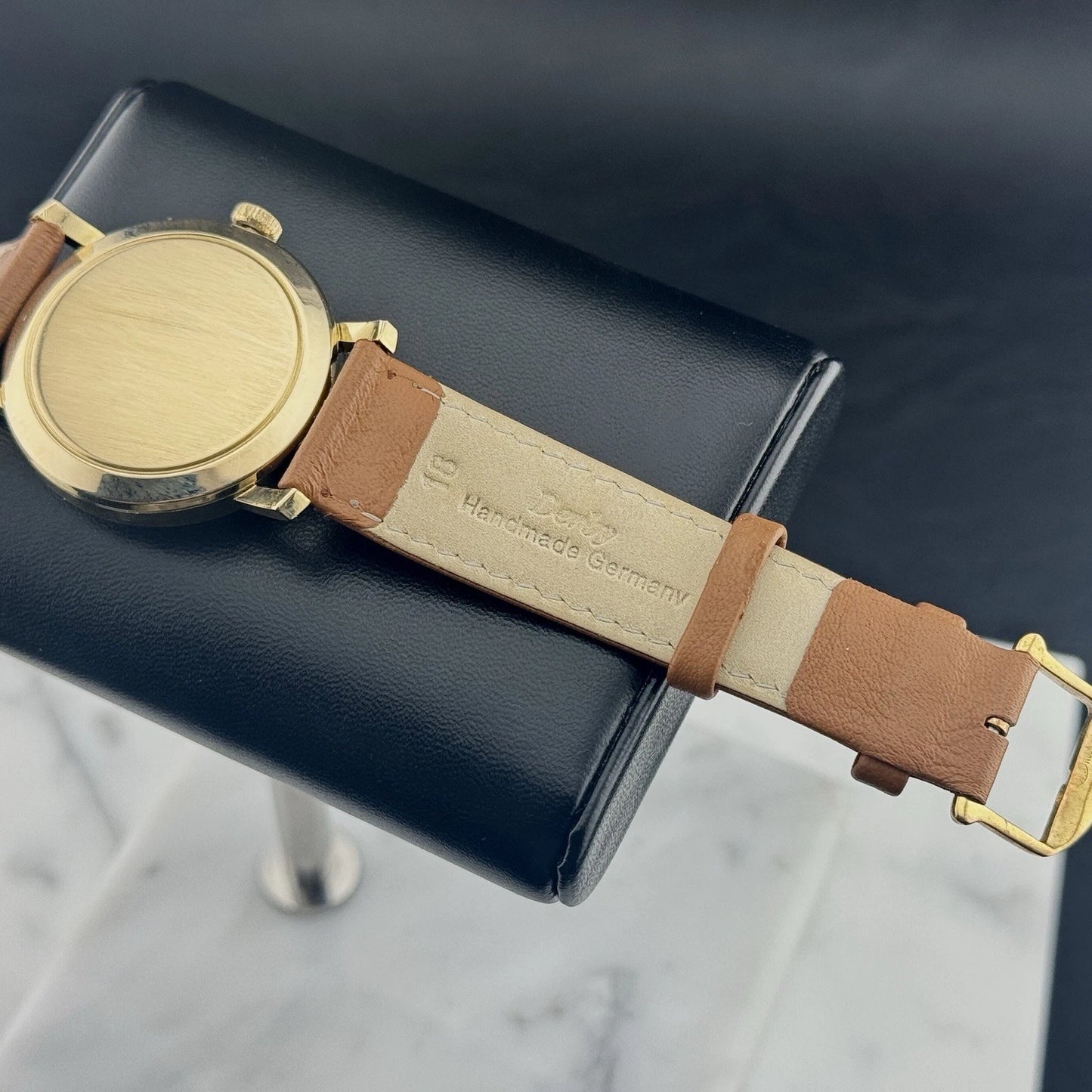 IWC SCHAFFHAUSEN Calatrava Ultra Rare 1948's Watch [REF. 1444238]