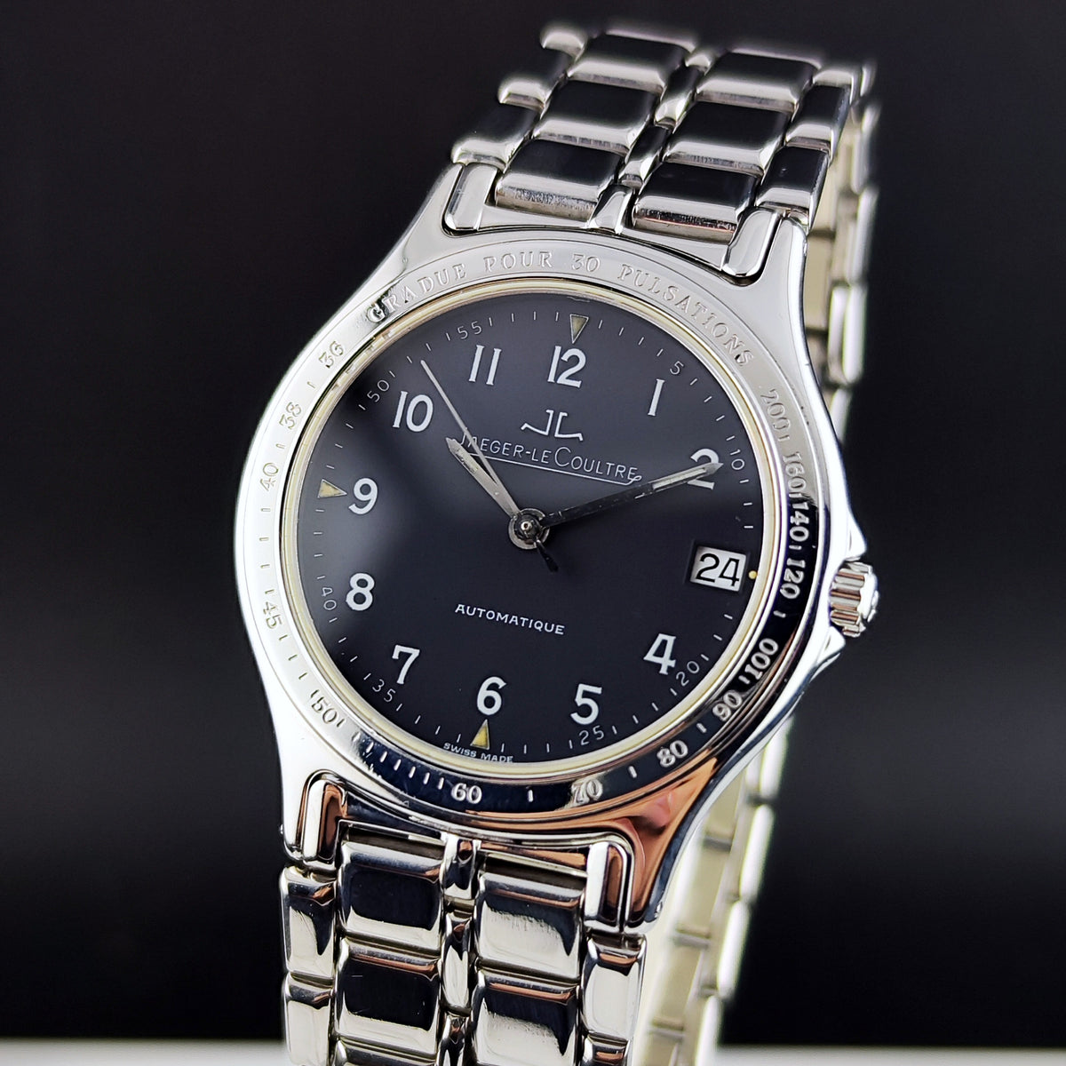 Jaeger LeCoultre Heraion Automatic Grey Dial – Vorderansicht schräg mit Armband