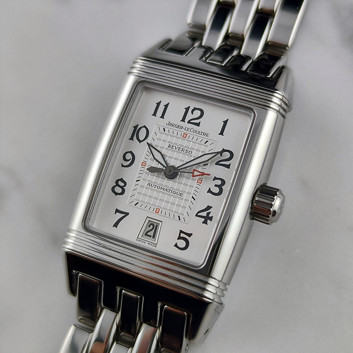 Jaeger LeCoultre Reverso Gran'Sport Automatic White Dial 2005 – Vorderansicht Zifferblatt mit Armband