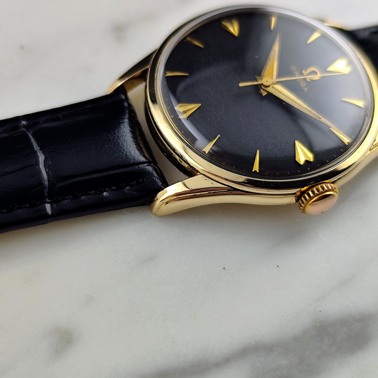 OMEGA Classic 80 Micron Gold Plated Black Dial 1958 [REF. 2905]