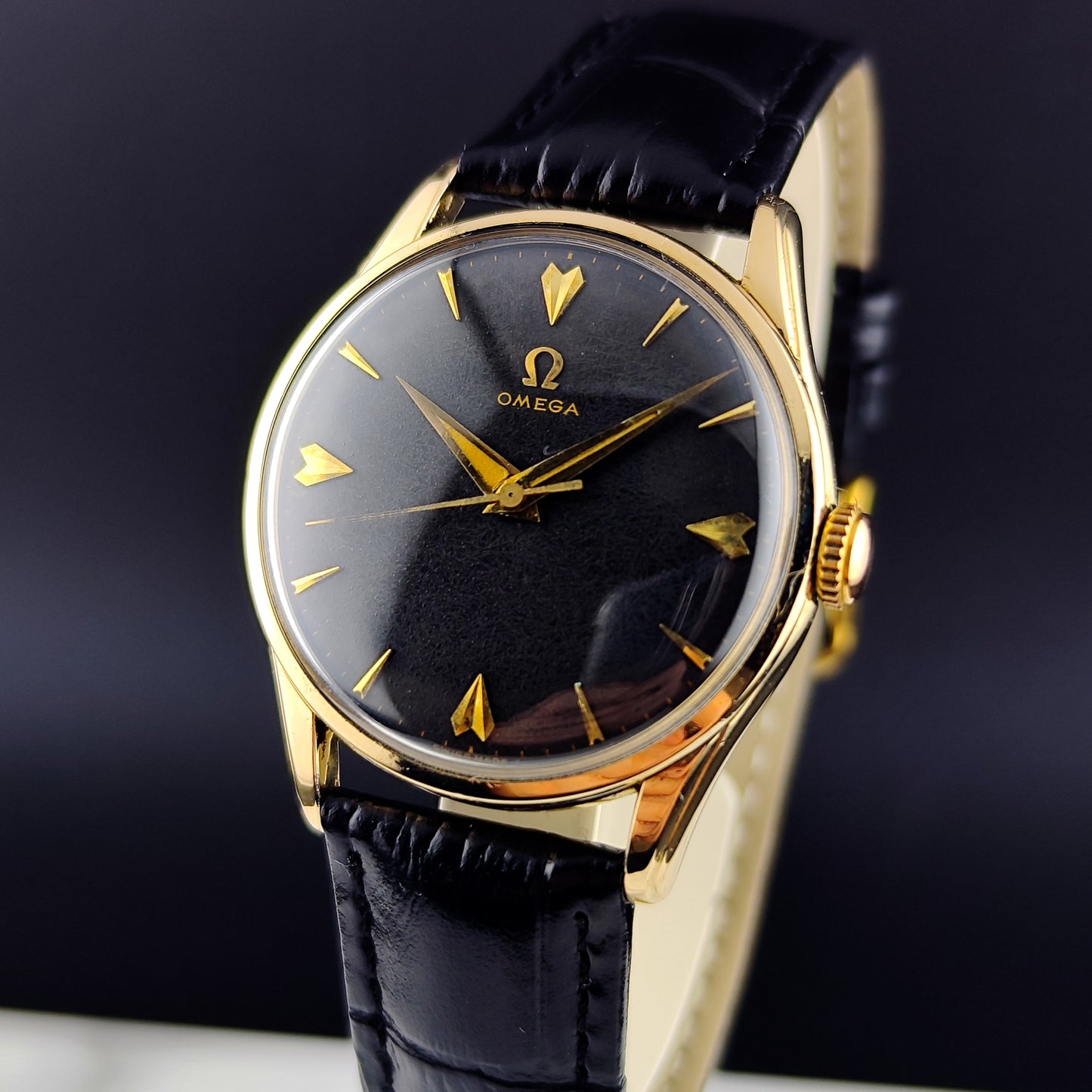 OMEGA Classic 80 Micron Gold Plated Black Dial 1958 [REF. 2905]