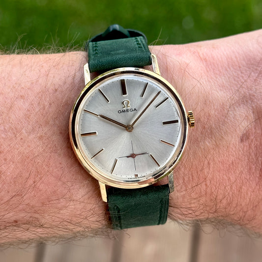 OMEGA Classic Gold White Dial 1962 Mint [REF. 121.002]