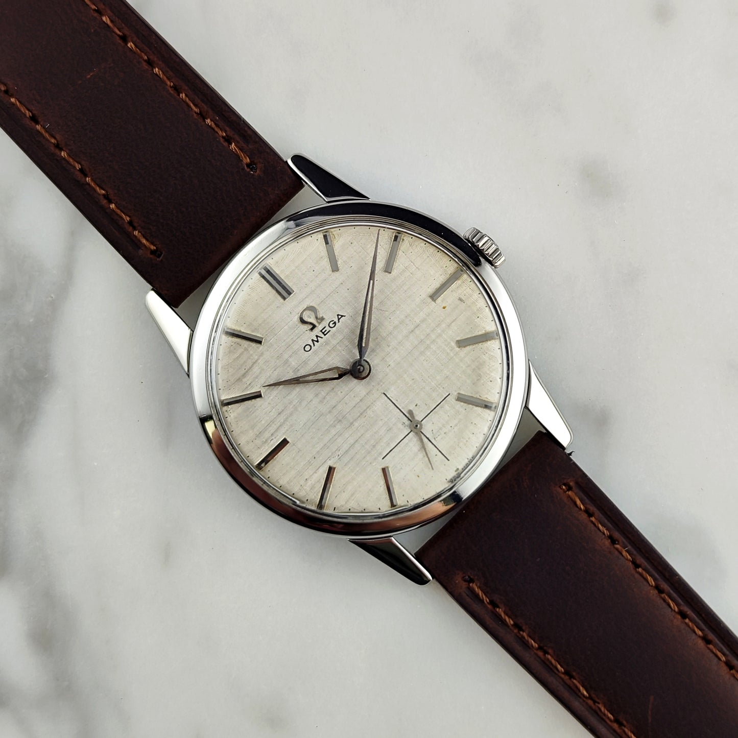 Omega Classic Silver Dial Linen 1961 [REF. 14713]