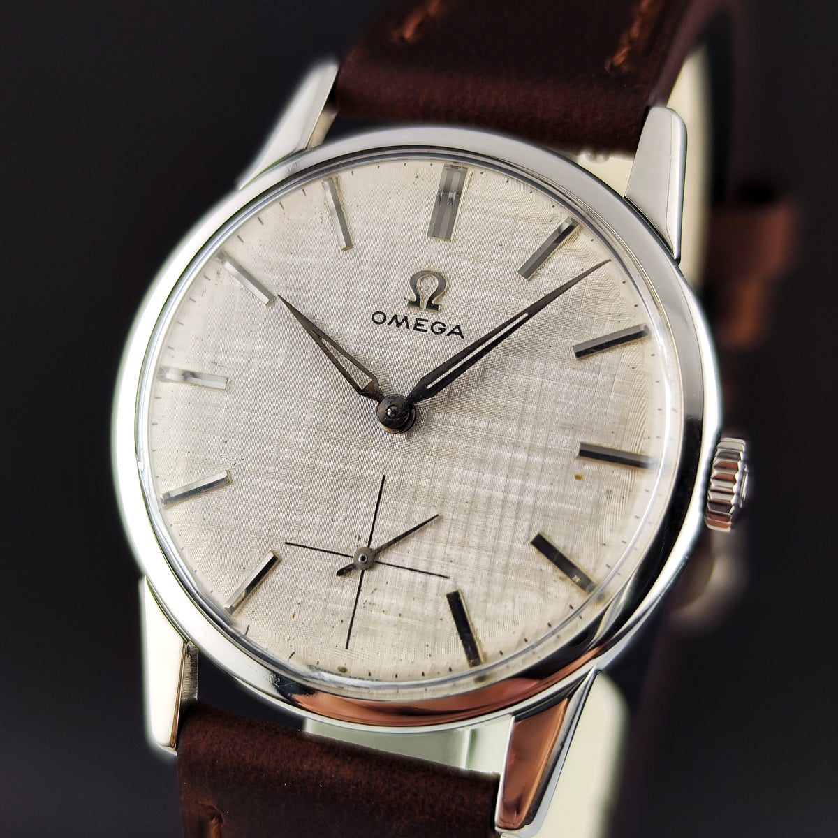 Omega Classic Silver Dial Linen 1961 [REF. 14713]