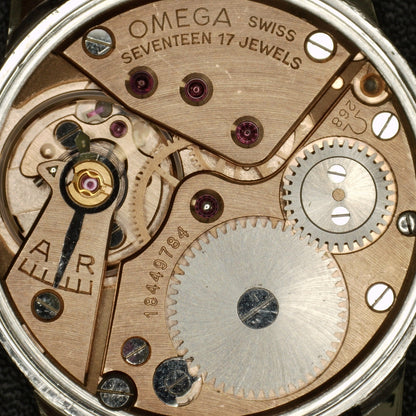 Omega Classic Silver Dial Linen 1961 [REF. 14713]