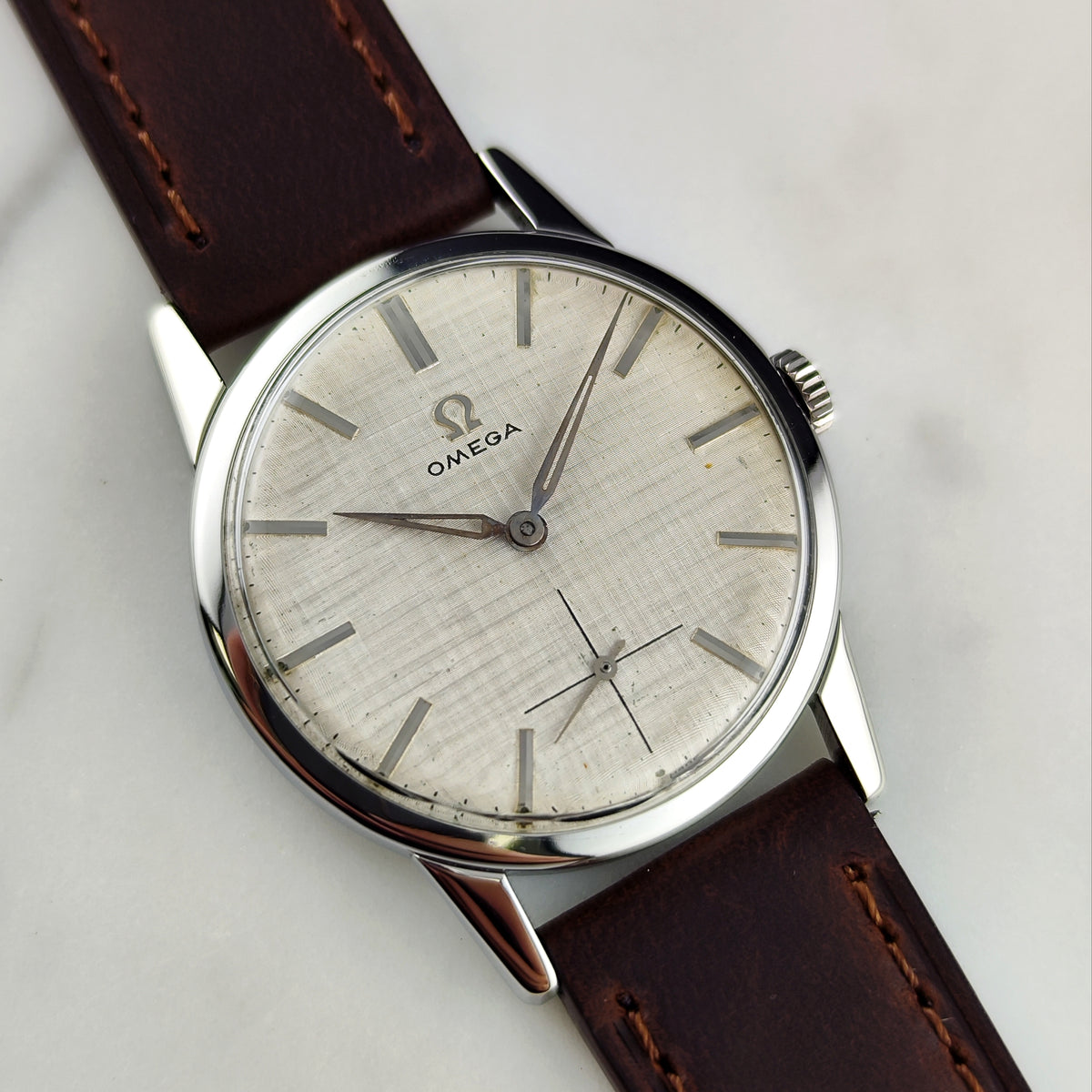 Omega Classic Silver Dial Linen 1961 [REF. 14713]