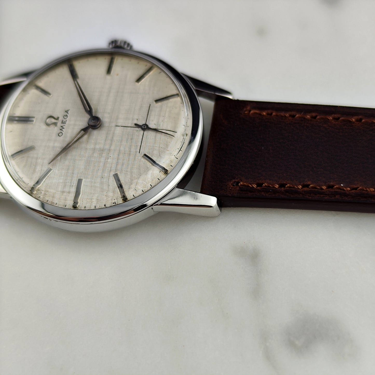 Omega Classic Silver Dial Linen 1961 [REF. 14713]
