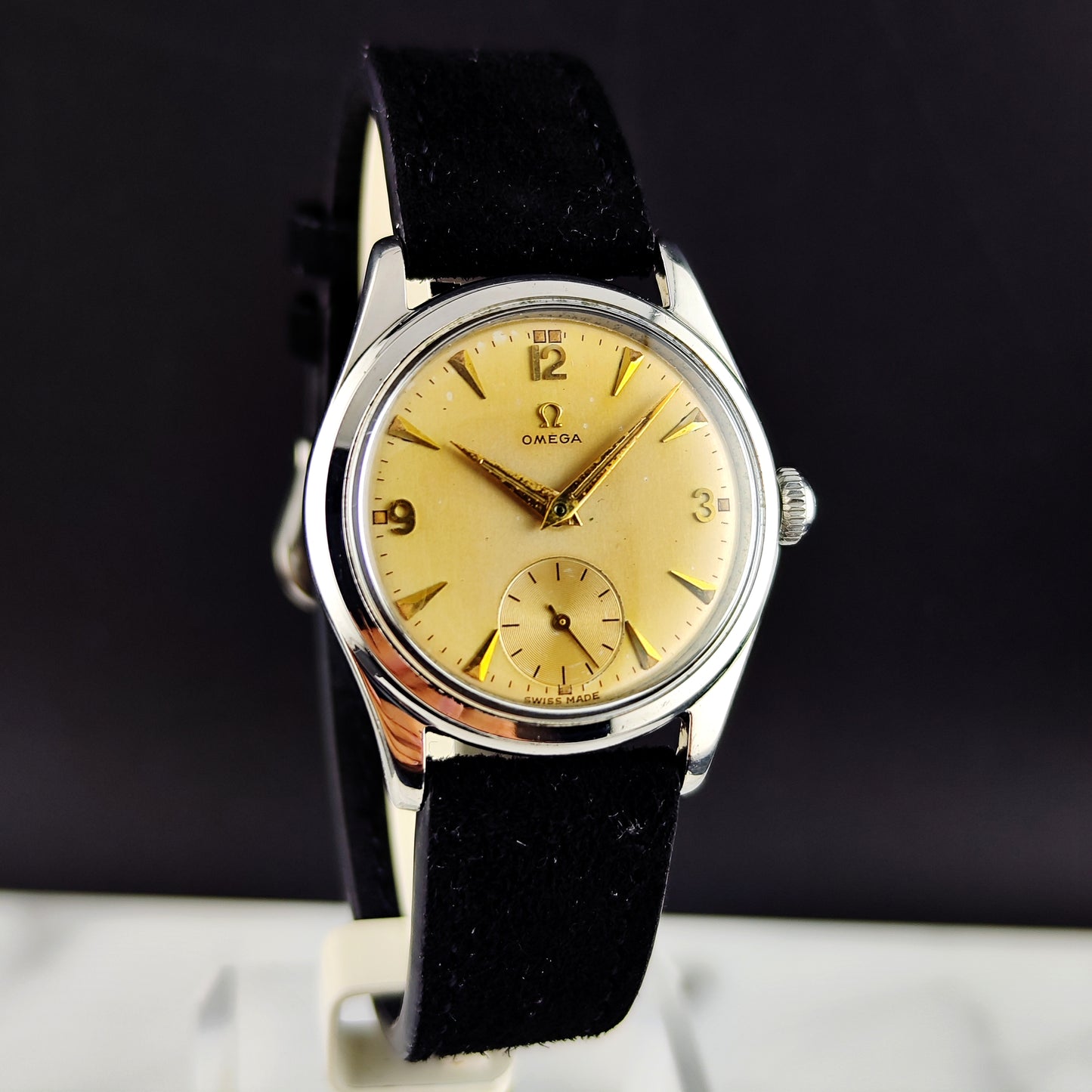 Omega Classic Steel Gold Dial 50s 1952 [REF. 2691]
