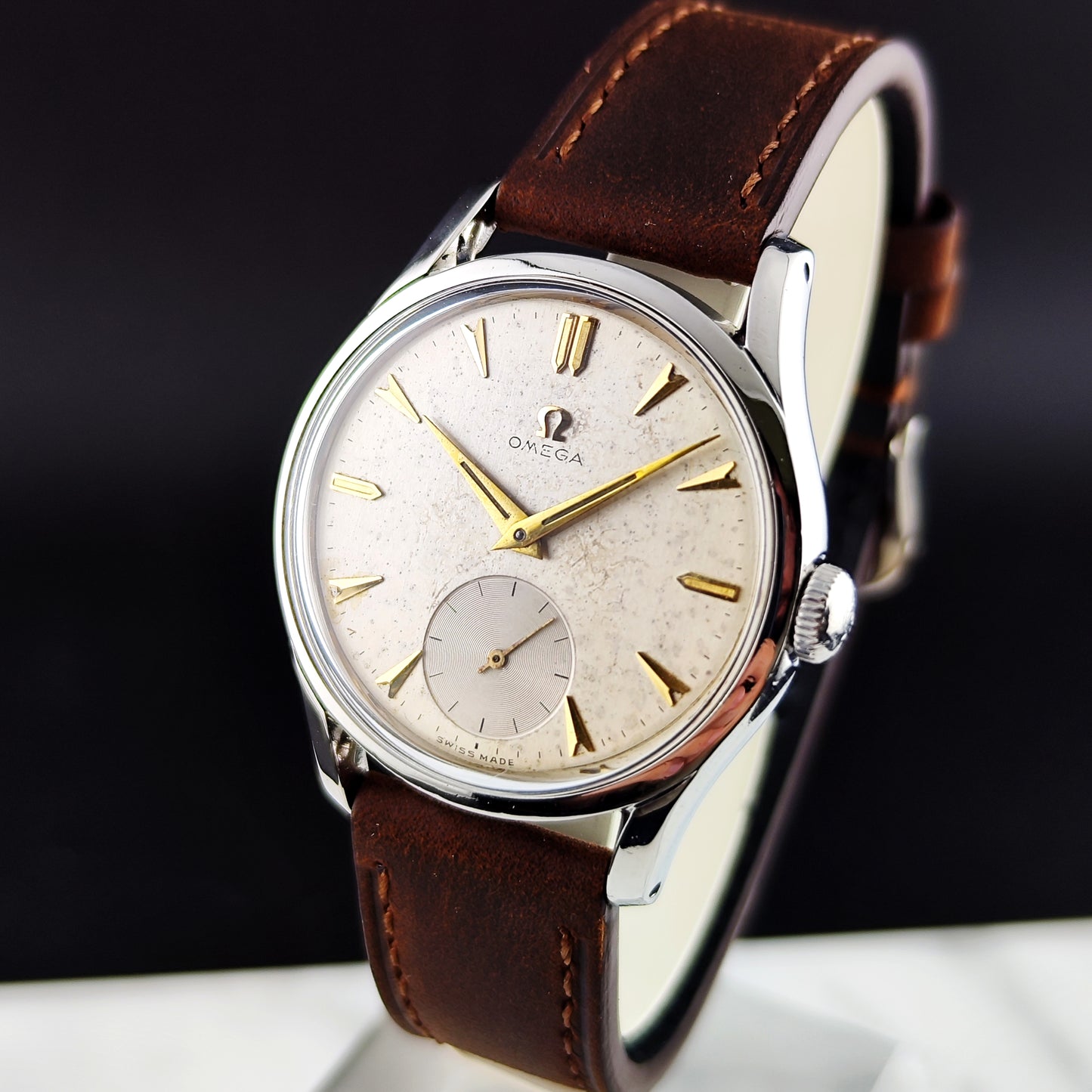 OMEGA Classic White Dial Gold 1952 [REF. 1639]