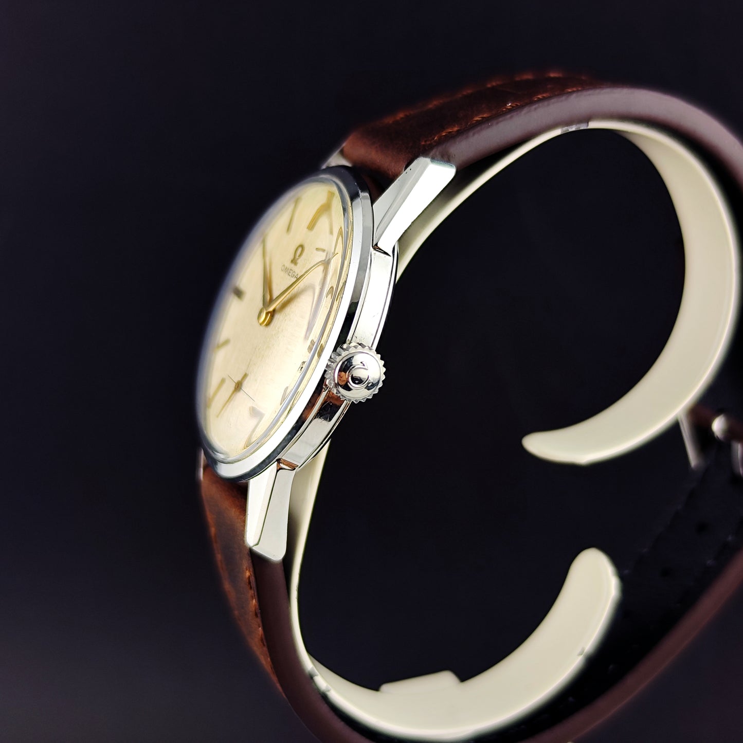 OMEGA Classic White Dial Linen Dial 1960 [REF. 14391]