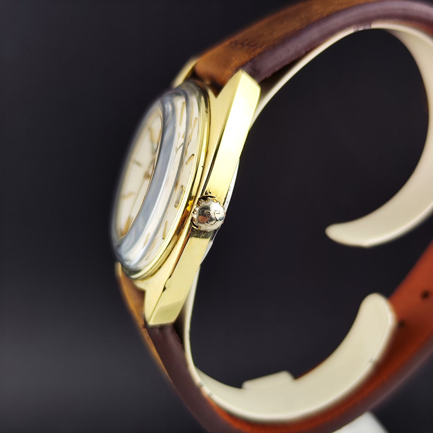 Omega Constellation C-Shape Gold White Dial 1966 Serviced 07/2026 [REF. 168.017]