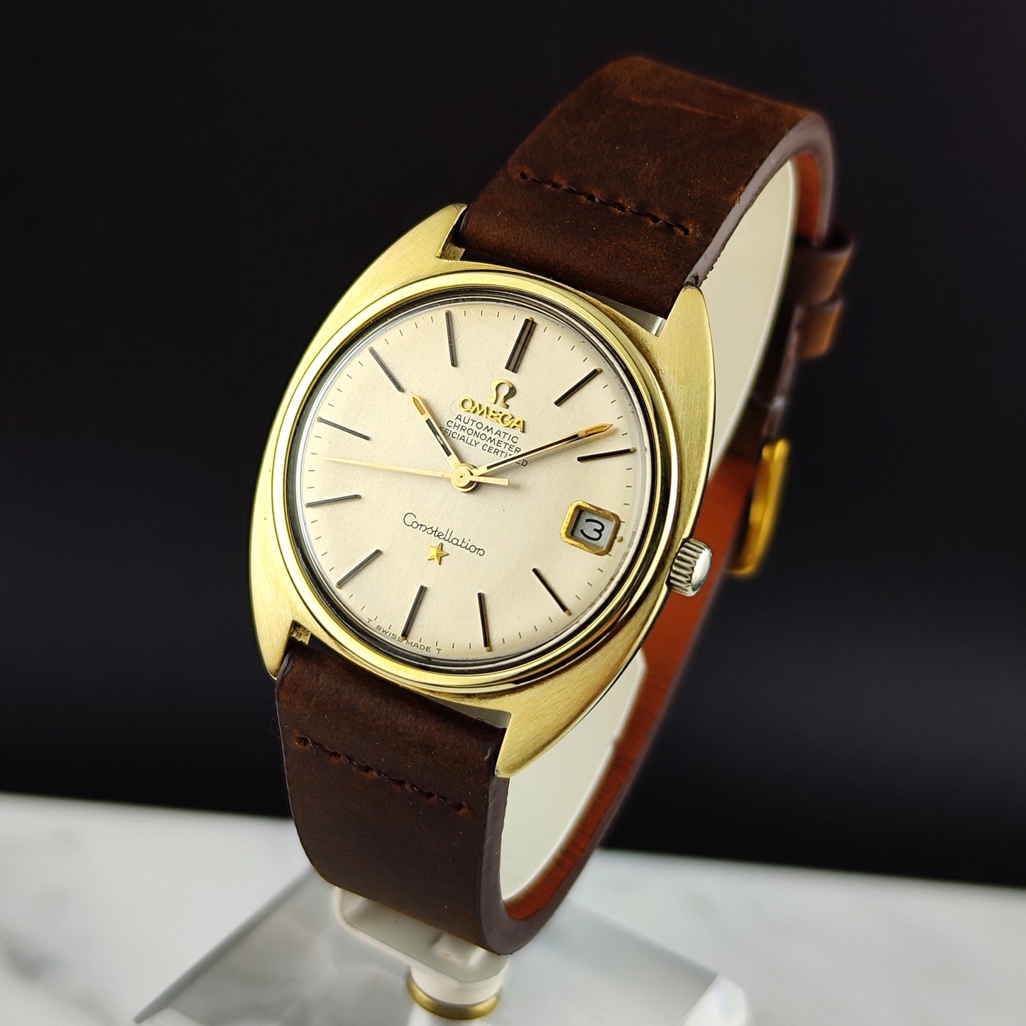 Omega Constellation C-Shape Gold White Dial 1966 [REF. 168.017]