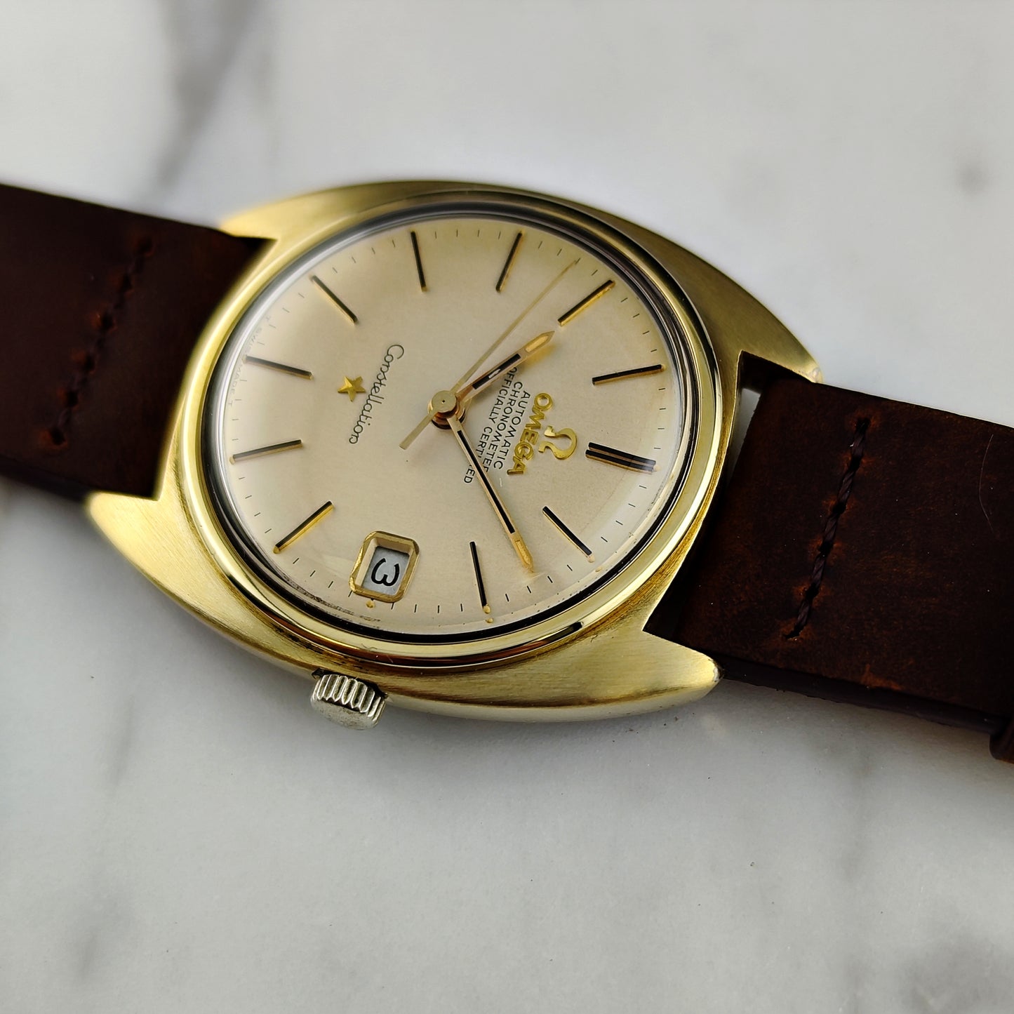Omega Constellation C-Shape Gold White Dial 1966 [REF. 168.017]