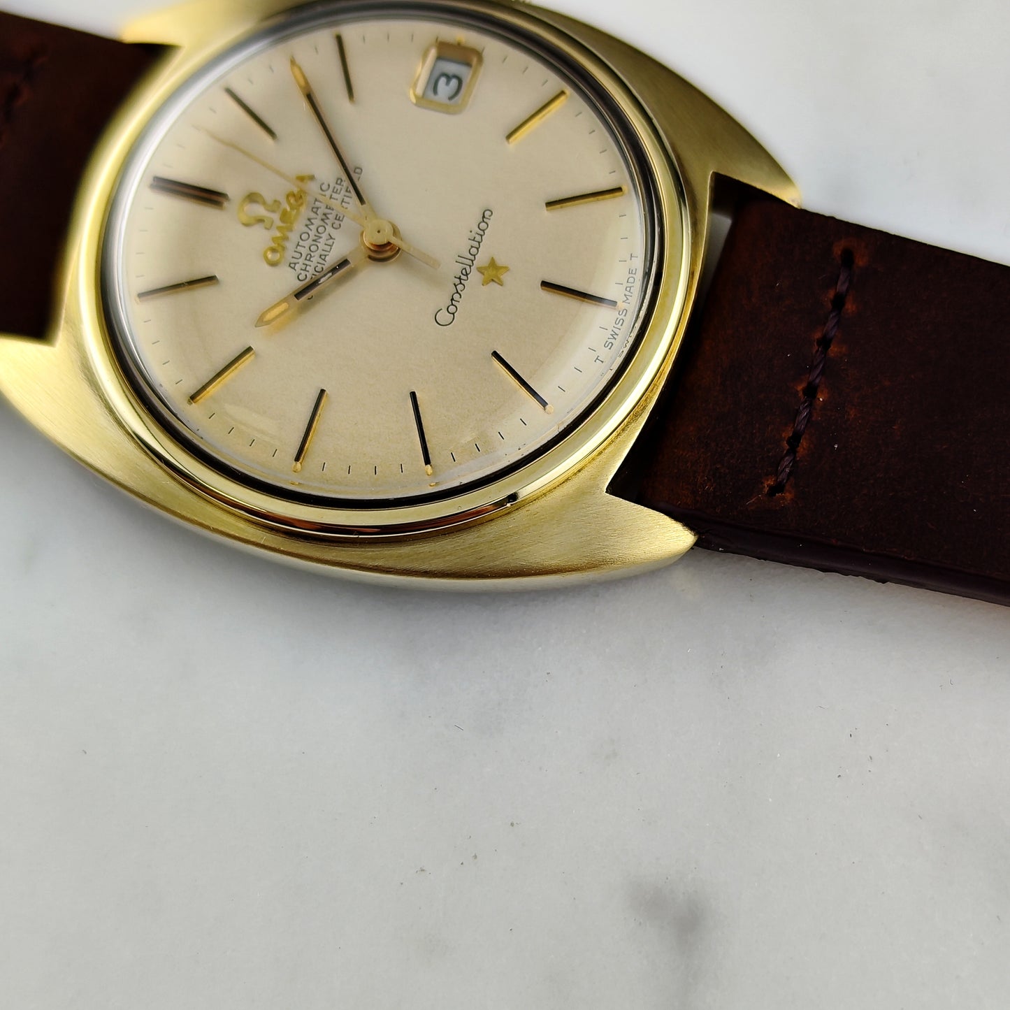 Omega Constellation C-Shape Gold White Dial 1966 [REF. 168.017]