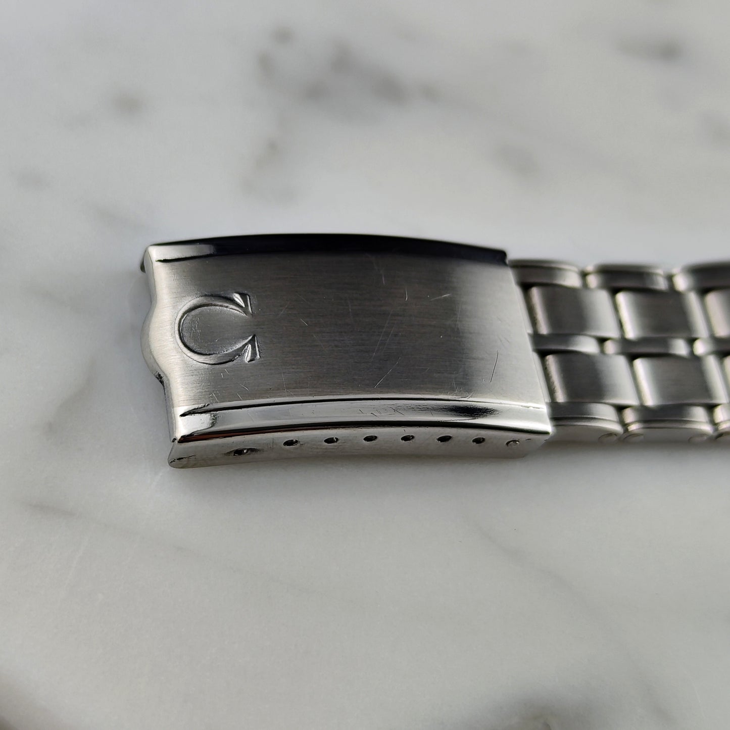 Omega Constellation C-Shape Linen Dial 18ct Bezel 1968 [REF. 168.027]