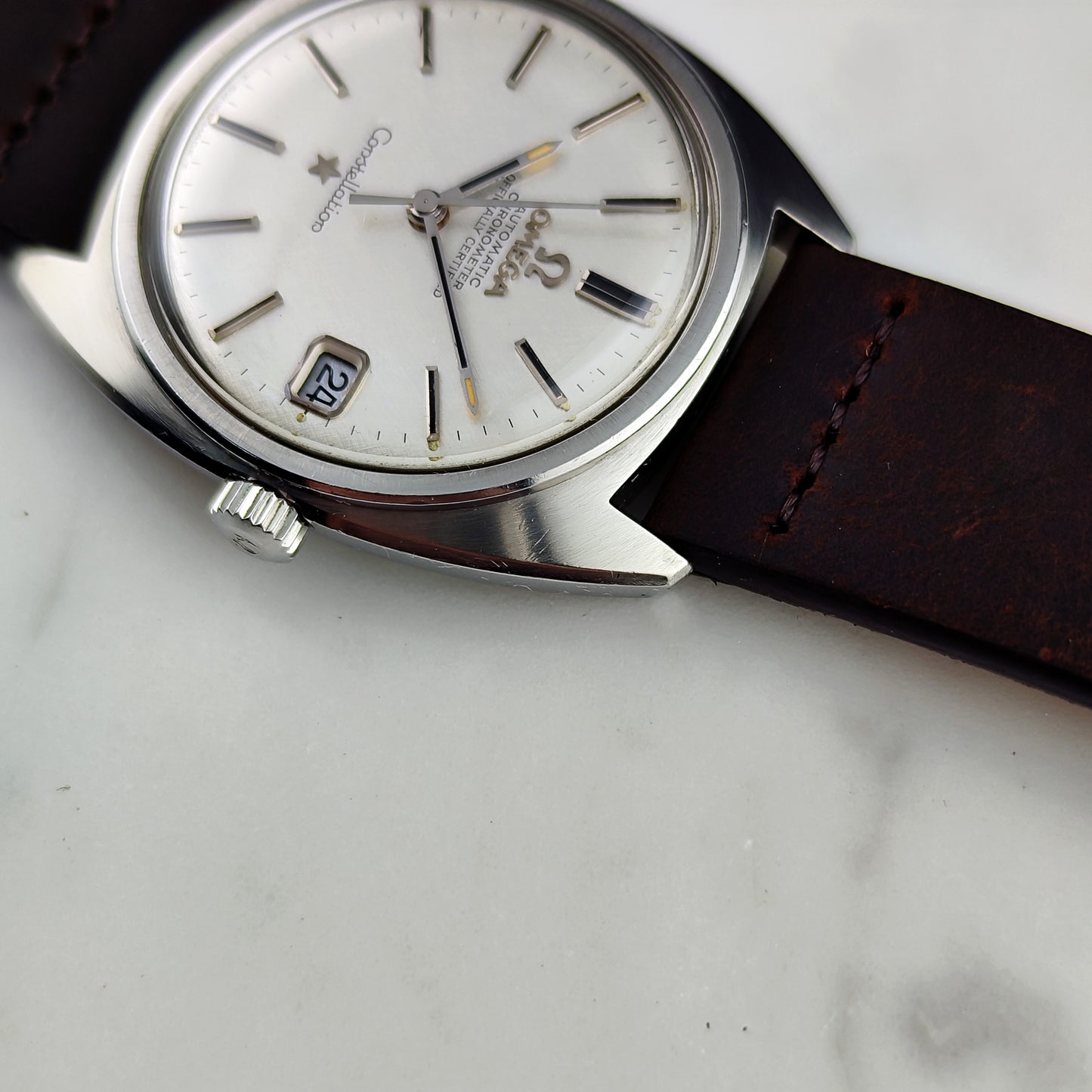 OMEGA Constellation C-Shape Linen Dial Silver 1968 [REF. 168.017]