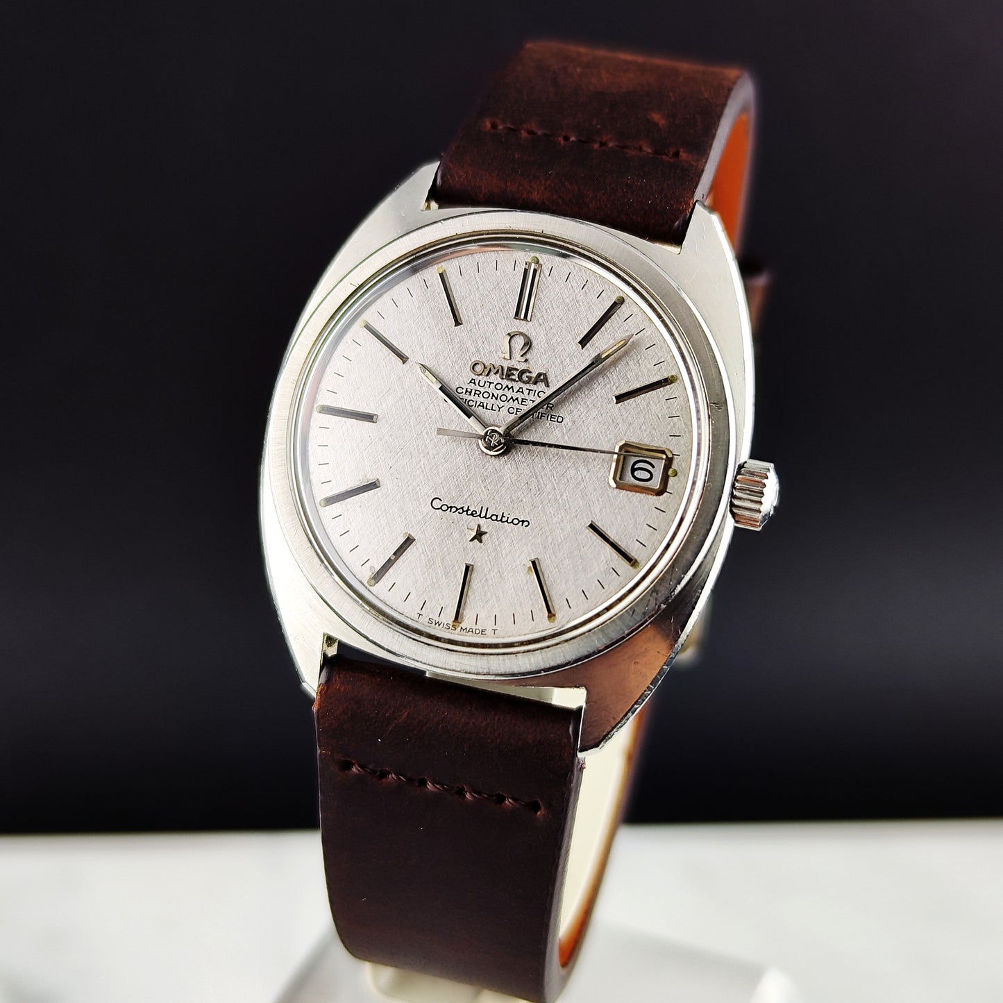 Omega Constellation C-Shape Silver Linen Dial 1968 [REF. 168.017]