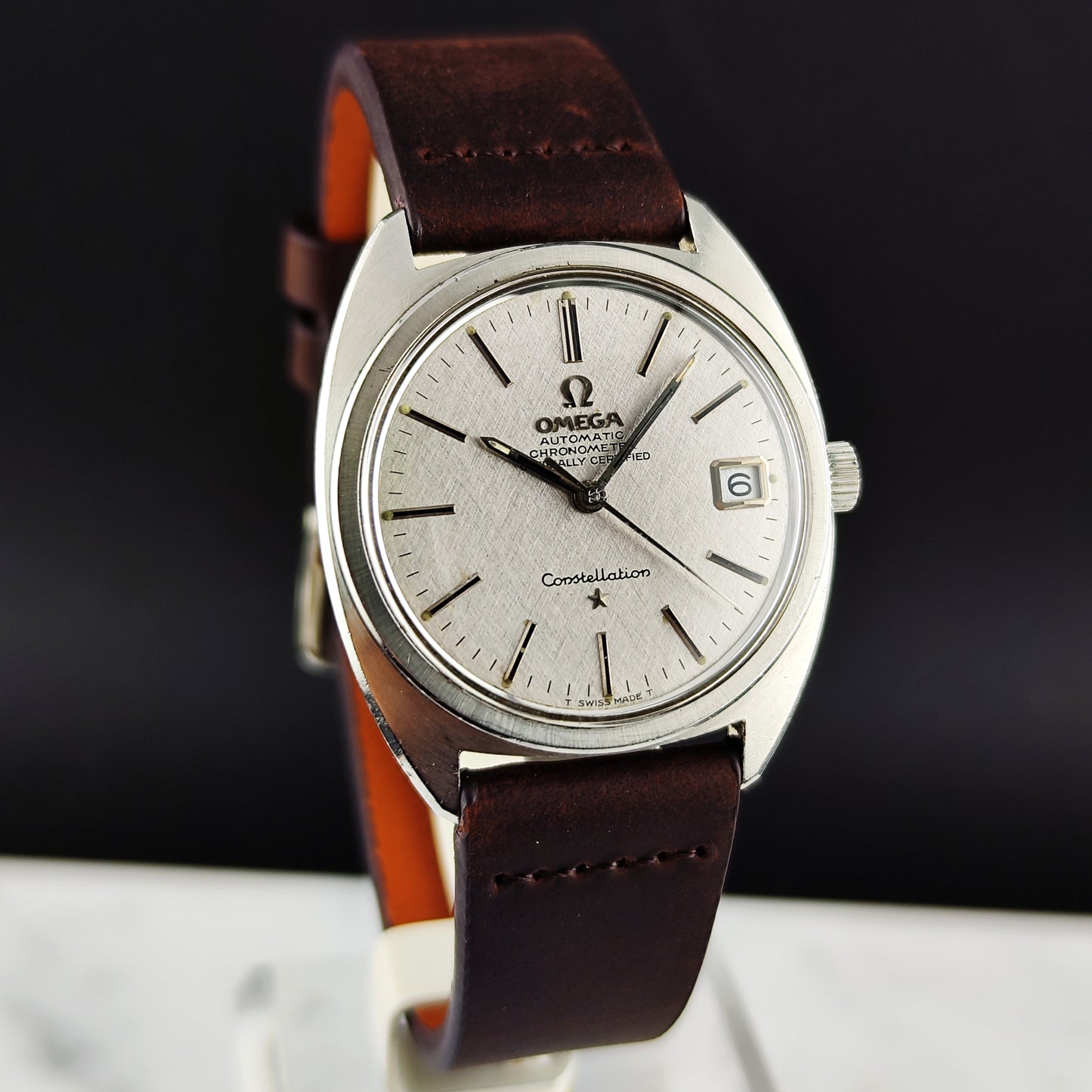 Omega Constellation C-Shape Silver Linen Dial 1968 [REF. 168.017]