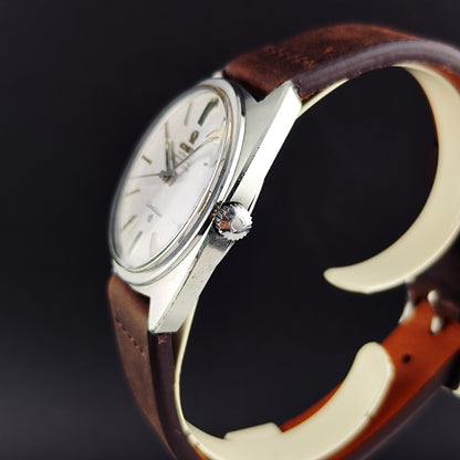 Omega Constellation C-Shape Silver Linen Dial 1968 [REF. 168.017]
