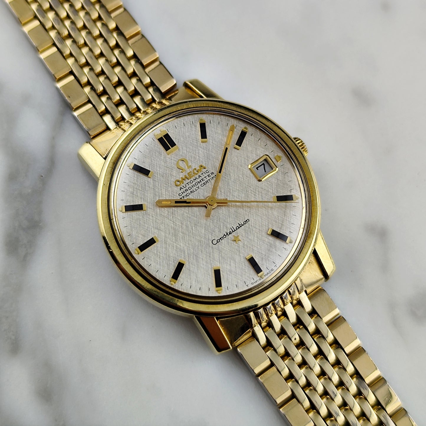 OMEGA Constellation Chronometer Gold White Linen Dial Date 1968 [REF. 168.018]