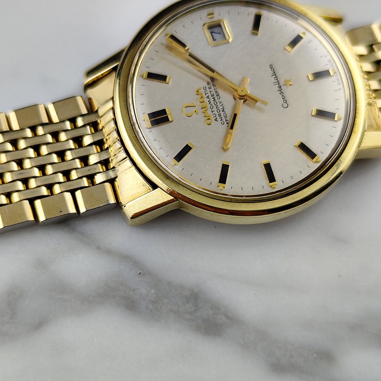 OMEGA Constellation Chronometer Gold White Linen Dial Date 1968 [REF. 168.018]