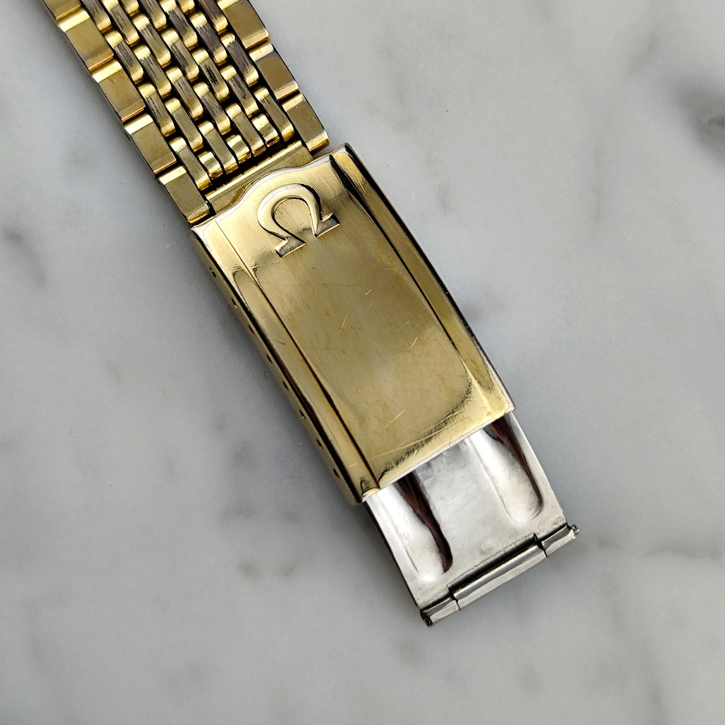 OMEGA Constellation Chronometer Gold White Linen Dial Date 1968 [REF. 168.018]