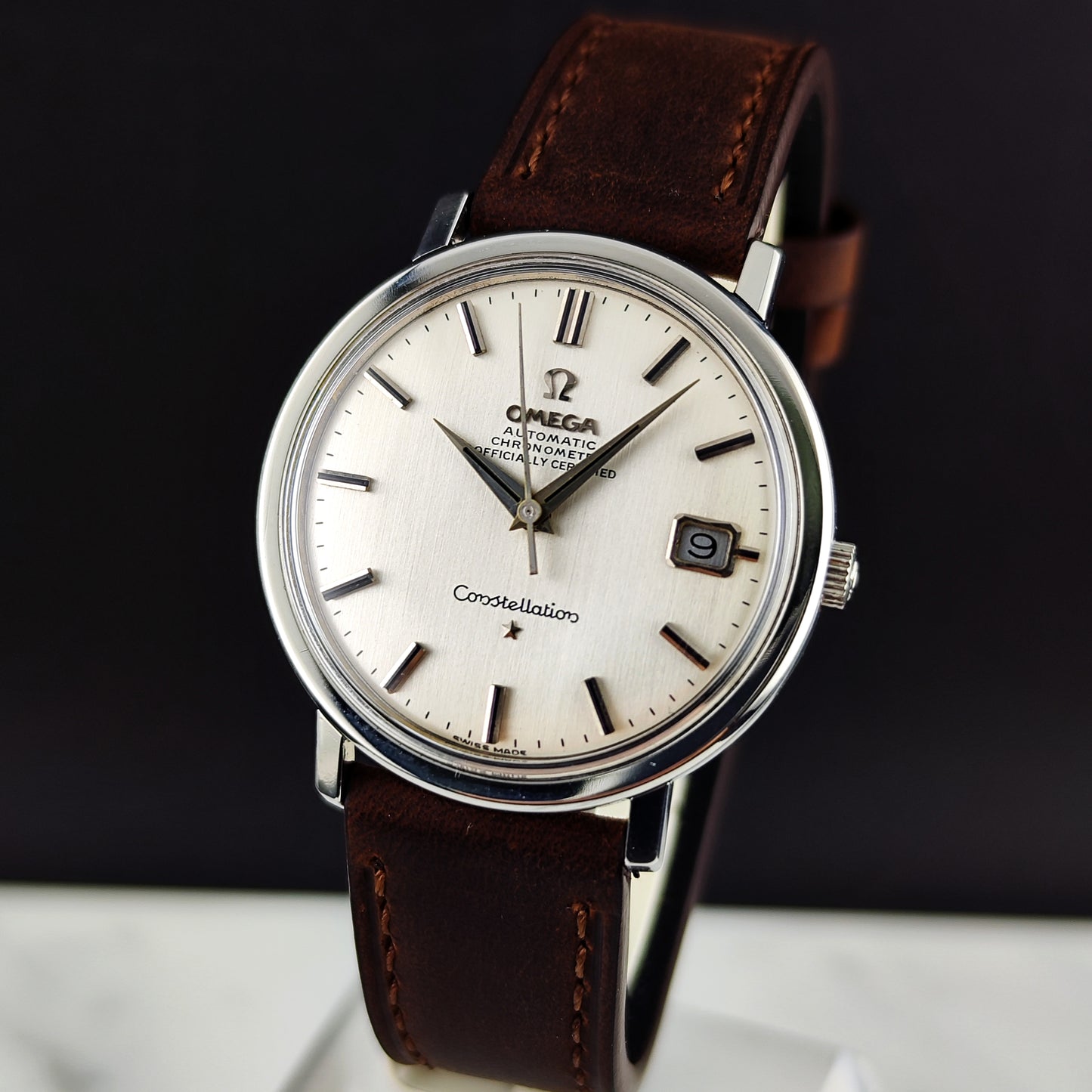 Omega Constellation Chronometer Linen Dial Date 1966 [REF. 168.004]