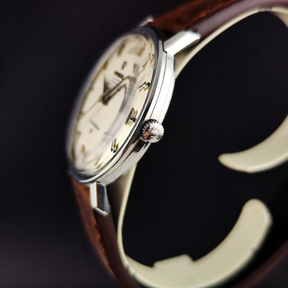 Omega Constellation Chronometer Linen Dial Date 1966 [REF. 168.004]