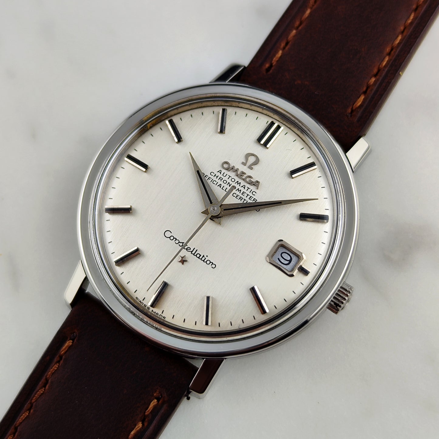 Omega Constellation Chronometer Linen Dial Date 1966 [REF. 168.004]