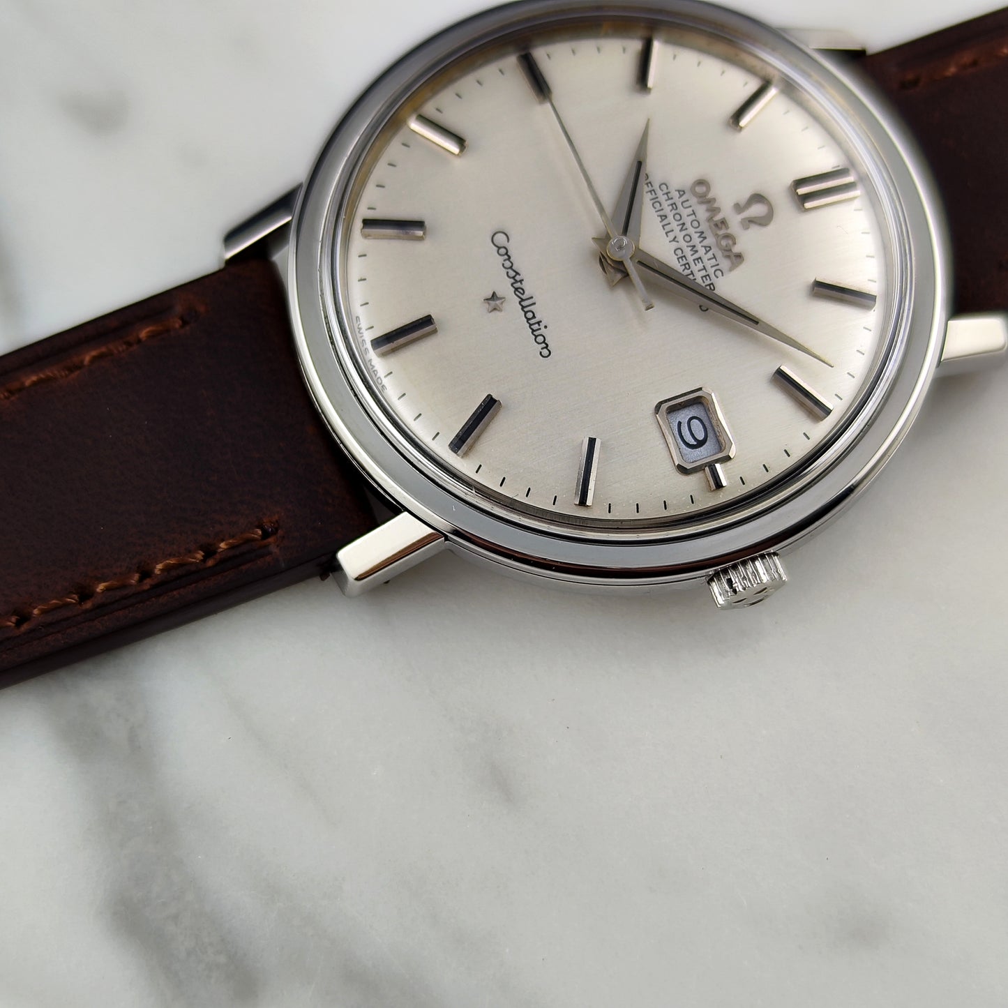 Omega Constellation Chronometer Linen Dial Date 1966 [REF. 168.004]