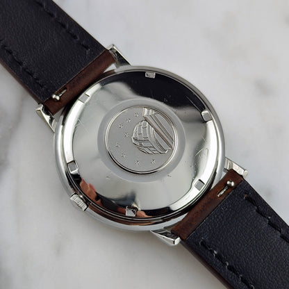 Omega Constellation Chronometer Steel Silver Dial 1966 Serviced 10/2026 – Gehäuseboden mit Gravur