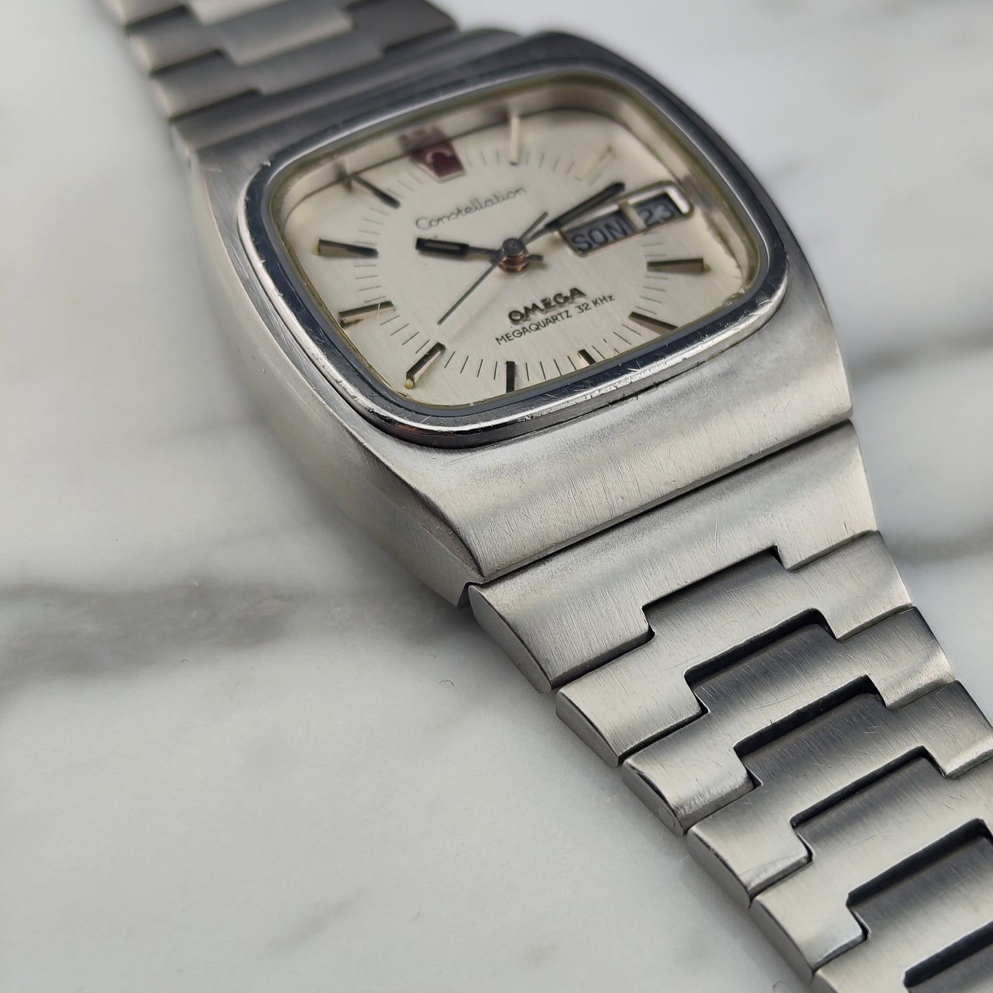 OMEGA Constellation Megaquartz 32 KHz German Day-Date [REF. 196.0016]