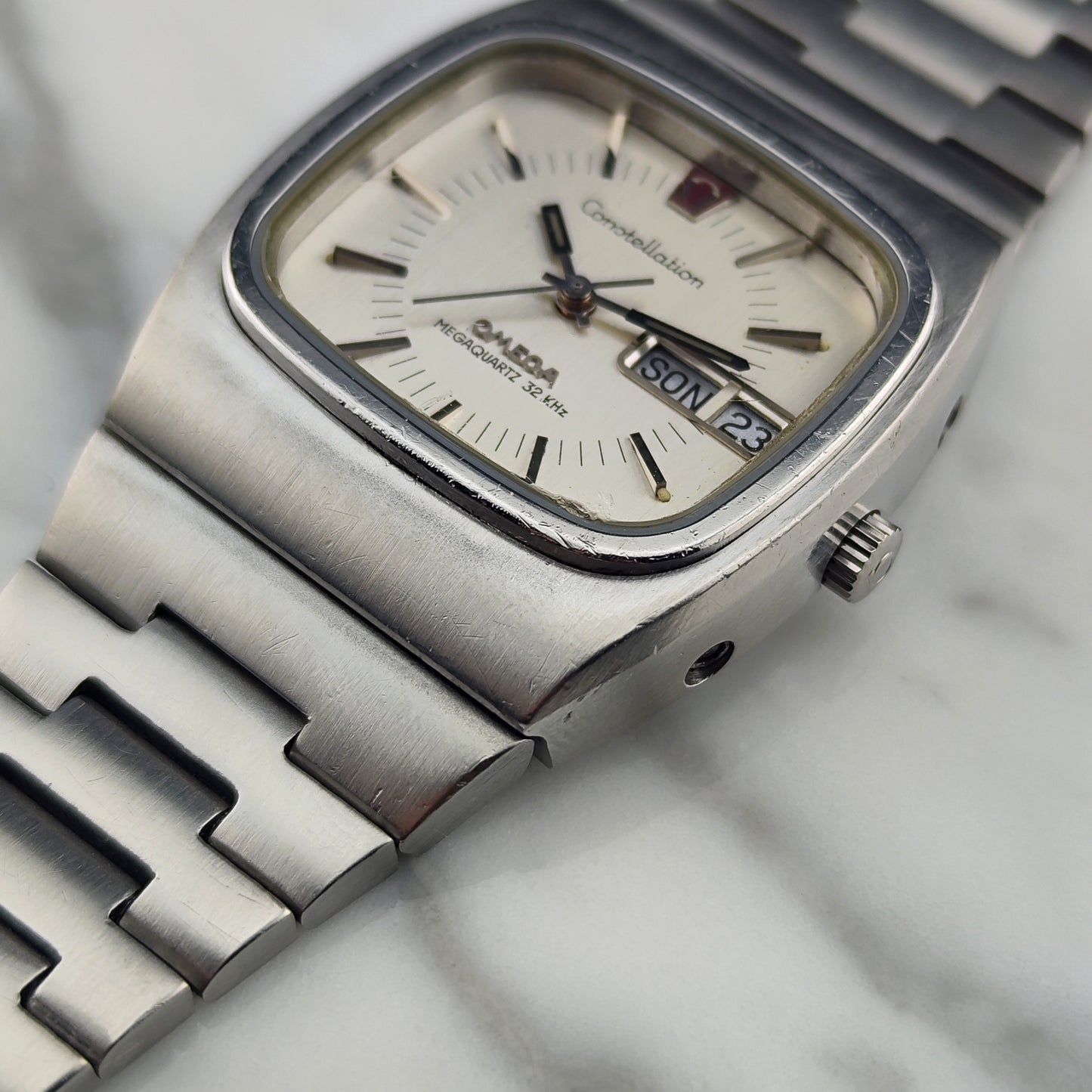 OMEGA Constellation Megaquartz 32 KHz German Day-Date [REF. 196.0016]