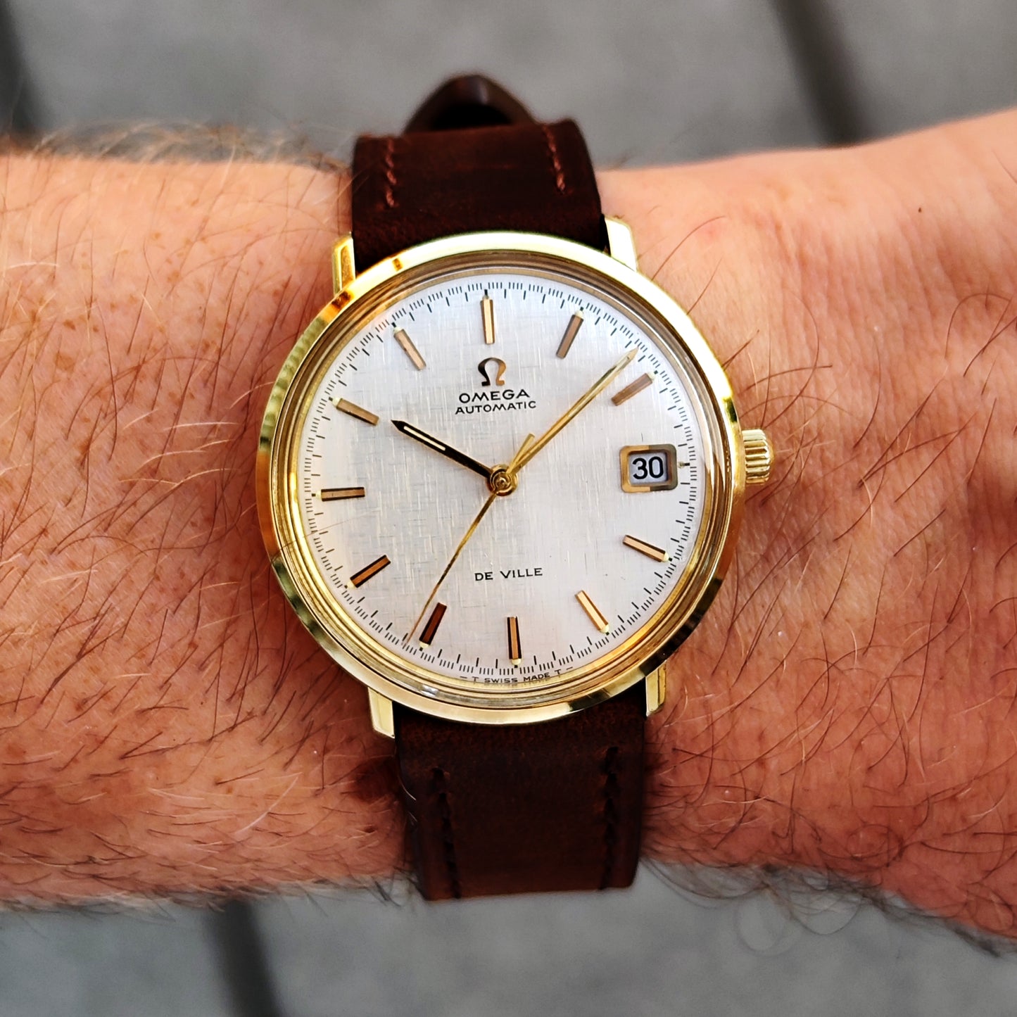 Omega De Ville Automatic Gold Rare White Linen Dial 1970 [REF. 166.033]