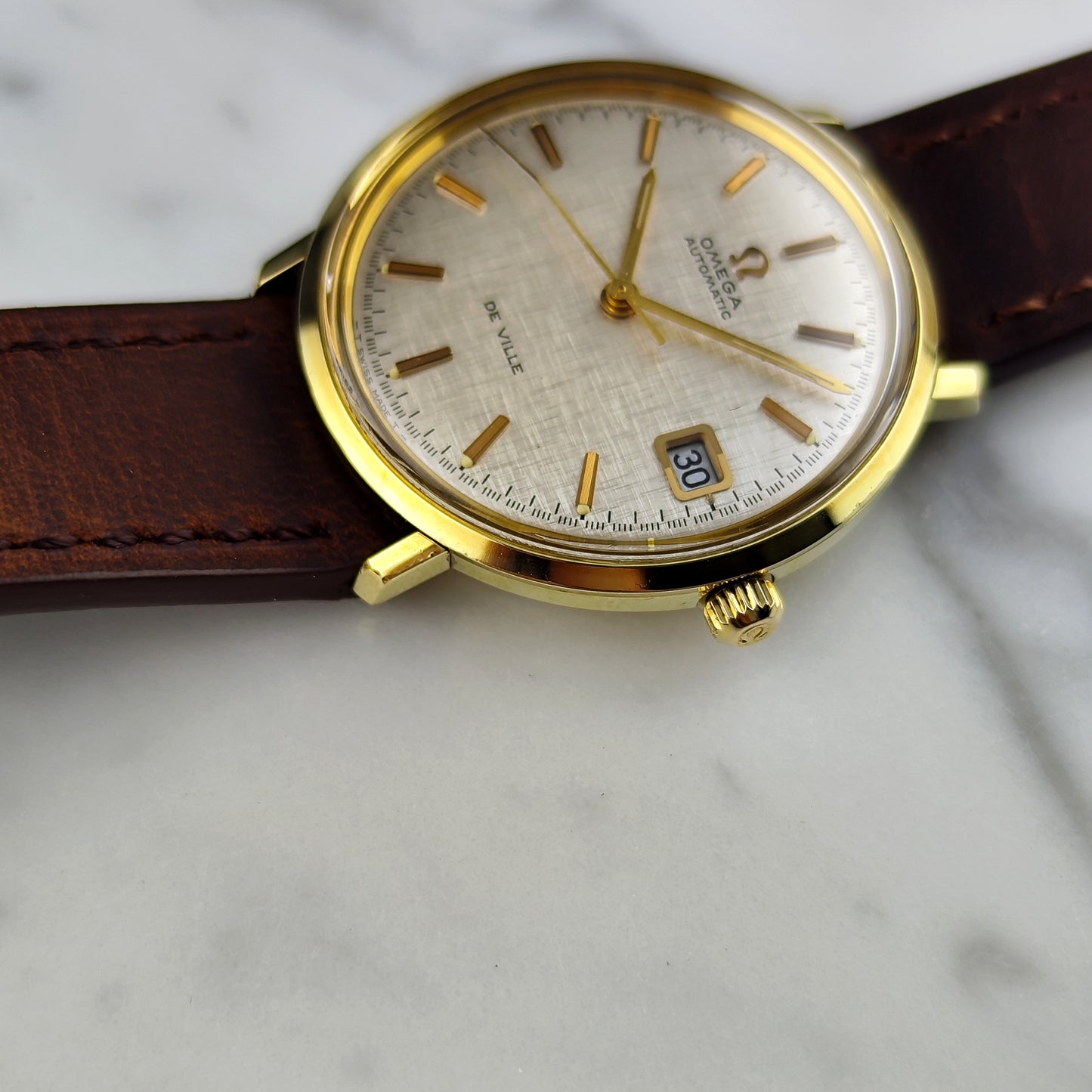 Omega De Ville Automatic Gold Rare White Linen Dial 1970 [REF. 166.033]